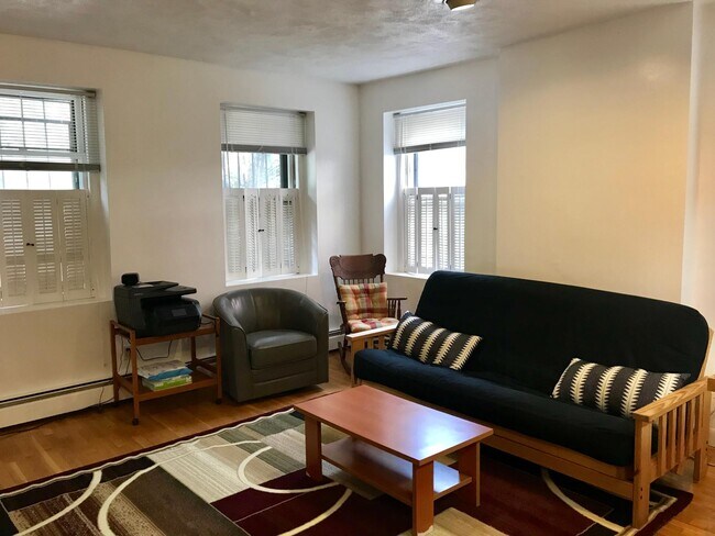 8 Follen St, Unit 1