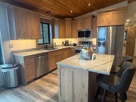 31179 Grinde Bay Ln in Polson, MT - Building Photo