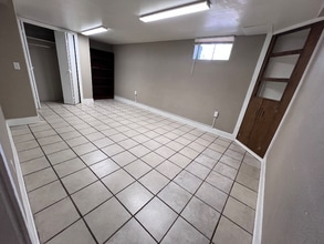 4568 W Tennessee Ave in Denver, CO - Building Photo - Building Photo