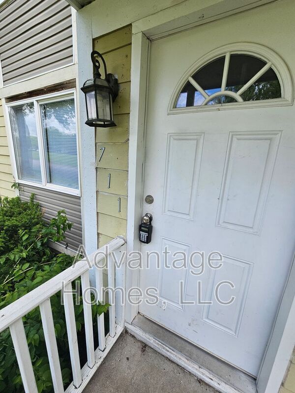 711 N 70th Terrace in Kansas City, KS - Building Photo - Building Photo