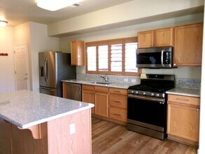 4127 Kathleen Denise Ln in Reno, NV - Building Photo - Building Photo