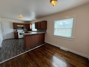 4812 E W.T. Harris Blvd in Charlotte, NC - Building Photo - Building Photo