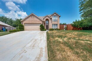 337 Sweet Leaf Ln in Lake Dallas, TX - Building Photo