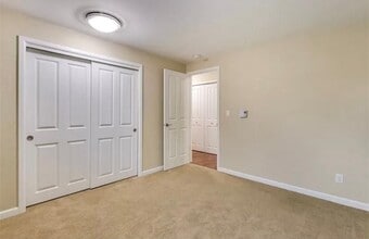 9056 Mary Ave NW, Unit 201 in Seattle, WA - Building Photo - Building Photo