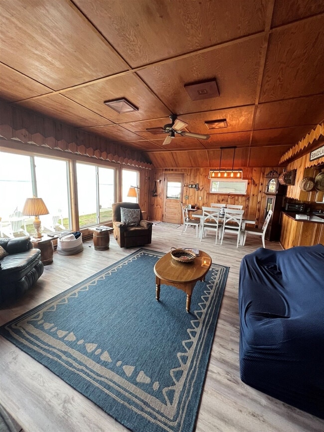 9 Cross St in Sebago, ME - Building Photo - Building Photo