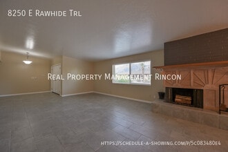 8250 E Rawhide Trail in Tucson, AZ - Foto de edificio - Building Photo