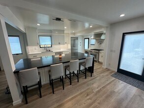 3905 Gaviota Ave in Long Beach, CA - Building Photo - Building Photo