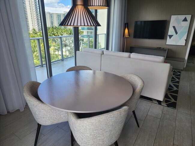 2721 Hallandale Beach Blvd-Unit -ID1047789P in Hollywood, FL - Building Photo - Building Photo