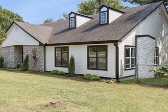 610 W Fairview St in Tulsa, OK - Building Photo - Building Photo