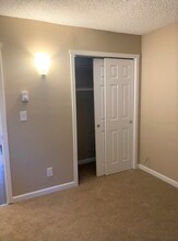 807 52nd Pl SW-Unit -807- in Everett, WA - Building Photo - Building Photo