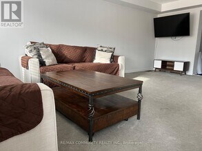 604 Julia Dr in Welland, ON - Building Photo - Building Photo