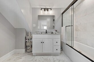 107 Putnam St in Boston, MA - Building Photo - Building Photo