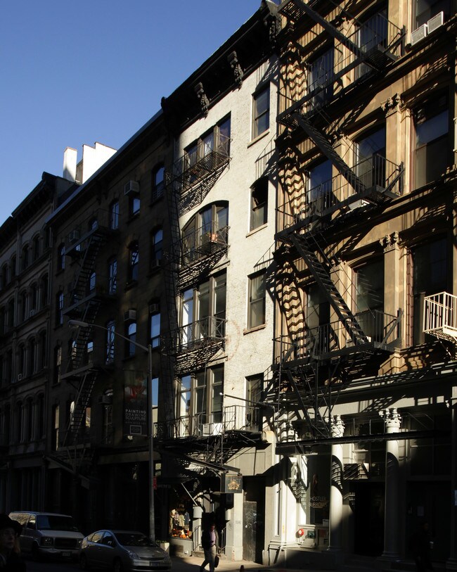 106 Franklin St in New York, NY - Building Photo - Building Photo