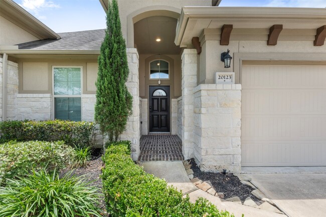 20123 Cascading Falls Blvd in Cypress, TX - Building Photo - Building Photo