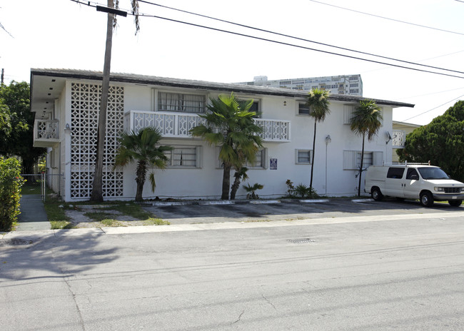 12175 NE 19th Ave in North Miami, FL - Building Photo - Building Photo