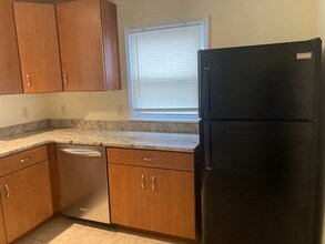 401 Hillcrest Blvd in Ballwin, MO - Building Photo - Building Photo