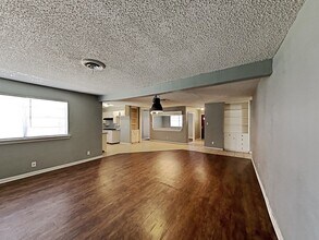 6420 Scottsdale Dr in Forest Hill, TX - Building Photo - Building Photo