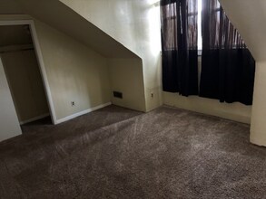 609 N 6th St, Unit 3A in Vincennes, IN - Foto de edificio - Building Photo