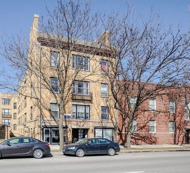 property at 3806 W Irving Park Rd