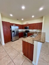 3161 NW 33rd St in Oakland Park, FL - Building Photo - Building Photo