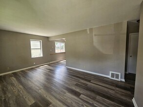 2822 10th St in Cuyahoga Falls, OH - Building Photo - Building Photo