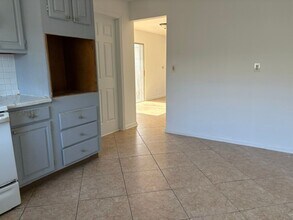 4124 SE 9th Ct in Cape Coral, FL - Building Photo - Building Photo
