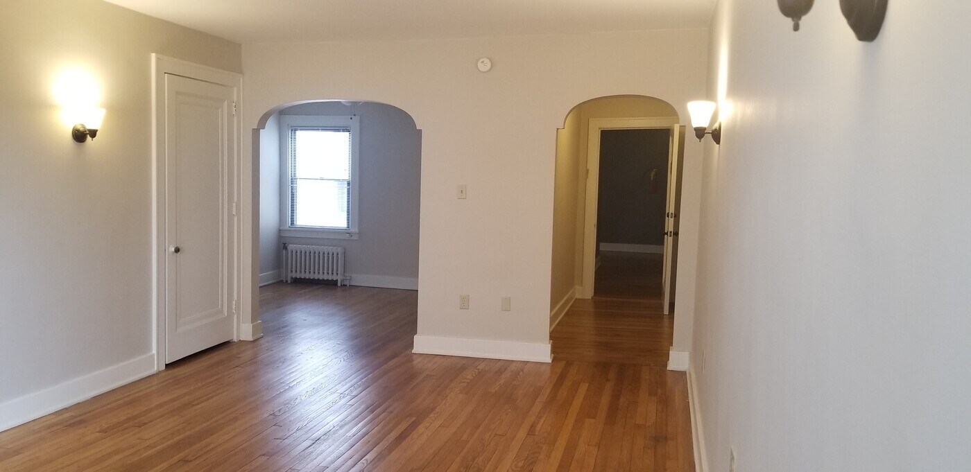 640 Washington Rd in Pittsburgh, PA - Building Photo