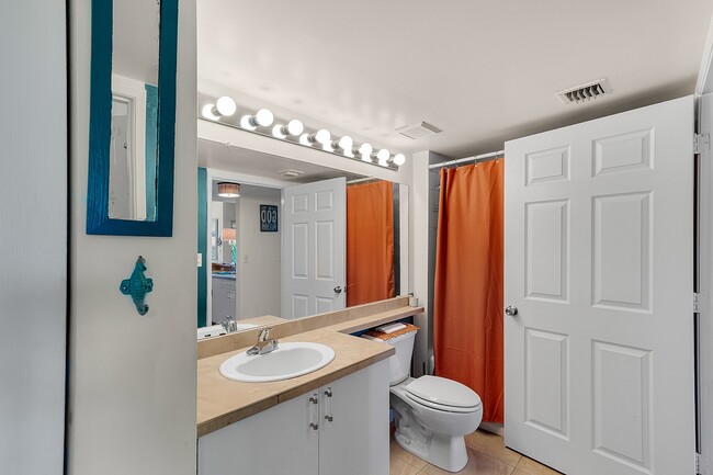 1670 N 42ND Cir in Vero Beach, FL - Building Photo - Building Photo