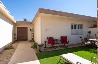 17453 N 106th Ave in Sun City, AZ - Building Photo - Building Photo