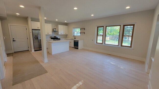 4000 Forest Ave in Brookfield, IL - Building Photo - Building Photo