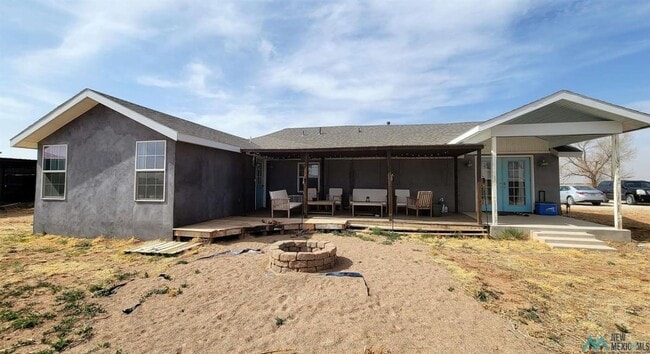 property at 470 S Roosevelt Rd X