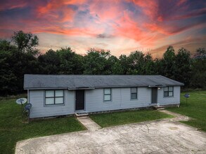 8123 Sanderson Ln, Unit 8123 in Texarkana, AR - Building Photo - Building Photo