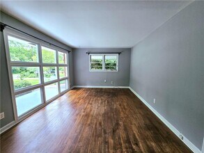 813 Crockett Ct in Decatur, GA - Building Photo - Building Photo
