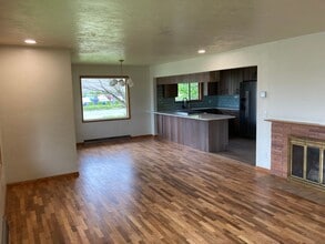 404 S Washington Ave in Centralia, WA - Building Photo - Building Photo