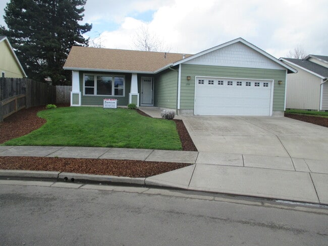property at 1759 Wendy St NE