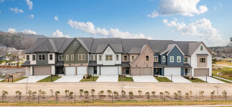 9690 Dutton Ln in Collegedale, TN - Building Photo