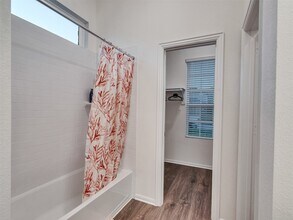 422 Magnolia Ln in Richwood, TX - Building Photo - Building Photo