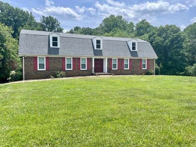 property at 514 Poplar Forest Dr