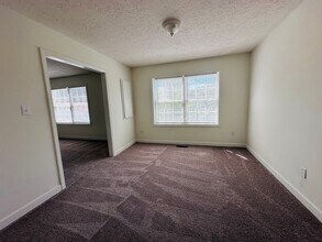 905 Progress St NW in Blacksburg, VA - Foto de edificio - Building Photo