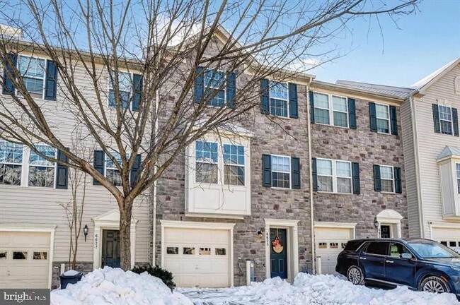 6625 Latrobe Falls in Elkridge, MD - Building Photo - Building Photo
