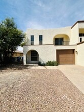5509 Oakbriar Cir in El Paso, TX - Building Photo - Building Photo