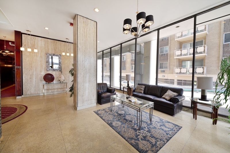 South Shore Beach Apartments in Chicago, IL