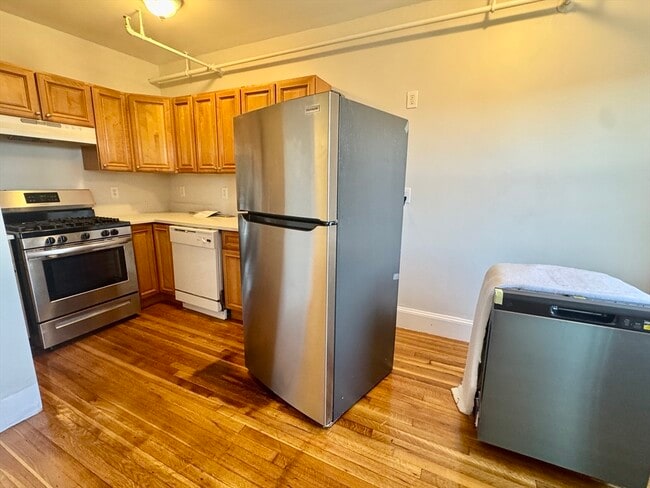 1615 Commonwealth Ave in Boston, MA - Building Photo - Building Photo