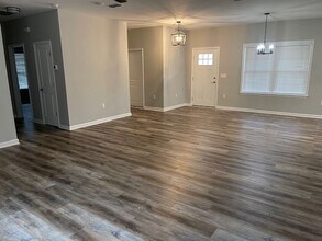 8049 Briarcreek Rd E in Tallahassee, FL - Building Photo - Building Photo