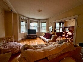 12 Euston St, Unit 1 in Brookline, MA - Building Photo