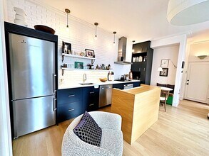 206 Webster St in Boston, MA - Building Photo - Building Photo