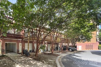 135 N Sycamore St in Charlotte, NC - Building Photo - Building Photo