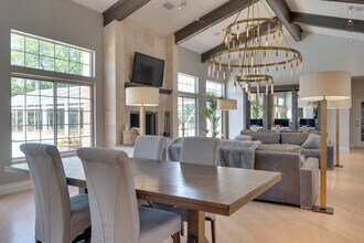 Arbors of Brookdale in Naperville, IL - Foto de edificio - Interior Photo