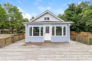 243 Ridgeway Rd in Cincinnati, OH - Building Photo