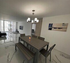 2030 S Ocean Dr, Unit 1022 in Hallandale Beach, FL - Building Photo - Building Photo